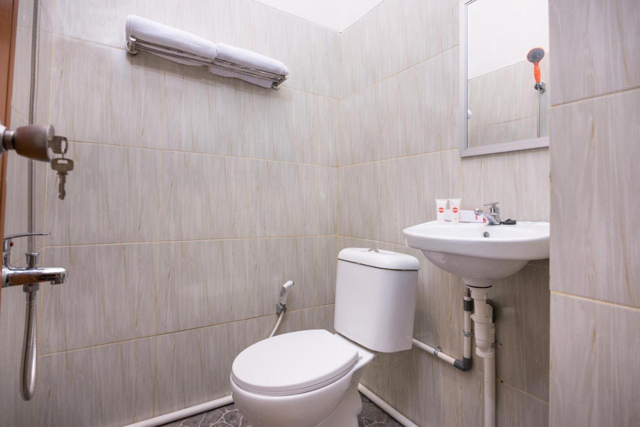 Al Abror Homestay Mandala Krida Mitra Reddoorz Джокьякарта Экстерьер фото